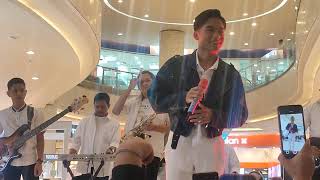 Betrand Putra Onsu  Inikah Cinta  Live Konser Di Mall Kuningan City 4 Mei 2024 [upl. by Nivlam]