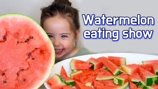 수박먹방 Eating Show Watermelon  Mukbang 외국아기먹방The candoos channel [upl. by Godden210]