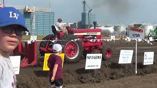 Nickerson Farmers Tractor Pull Classic 9700lbs Farm Stock nonTurbo with IH 856 [upl. by Ramled744]