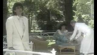 ΜΙΧΑΛΗΣ ΡΑΚΙΝΤΖΗΣ  ΠΡΟΚΑΛΕΙΣ  OFFICIAL VIDEO CLIP  1990 [upl. by Moritz]