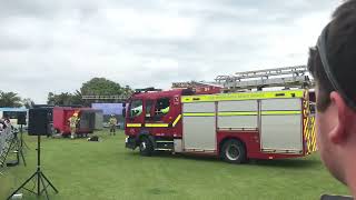 Pevensey’s Pump E77P1 Responding Into The Arena At Eastbourne 999 For A Chip Pan Fire Demo [upl. by Leventhal]