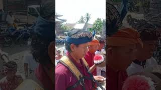 Ngayah megambel baleganjur [upl. by Eseerehs]