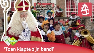 PIET GING UIT FIETSEN  Sinterklaasliedjes  NPO Zappelin [upl. by Inirt179]