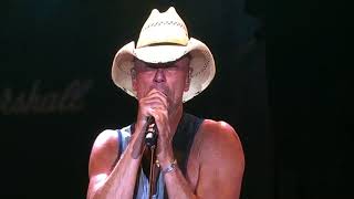 Kenny Chesney 2018  Intro  Beer In Mexico [upl. by Llerod]