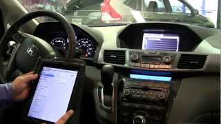 How to Pair an iPad to Your 2013 Honda Odyssey [upl. by Bottali]