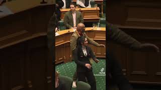 HAKA parlamento Nueva Zelanda [upl. by Krute]