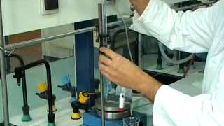 Utilisation dune Burette Graduée [upl. by Ij]