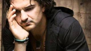 quot18 motivos pa dejartequot Quien  Ricardo Arjona [upl. by Karin205]