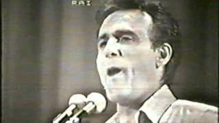 Giacomo Rondinella  Live Festival di Napoli 1968  Guappetella [upl. by Winn]