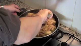 Receta de pollo con cigalas  A Los Fogones [upl. by Ozneral]