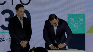 CON EL HORIZONTE HACIA UN DESARROLLO SOSTENIBLE VALDÉS RUBRICÓ EL PACTO 2030 DE LA CIUDAD DE GOYA [upl. by Yditsahc]