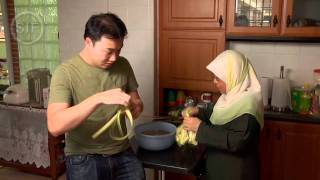 Ketupat The making of [upl. by Aracot]