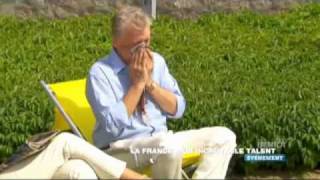 LFAUIT 2011  Gilbert Rozon teste les buzzers [upl. by Nylekoorb718]