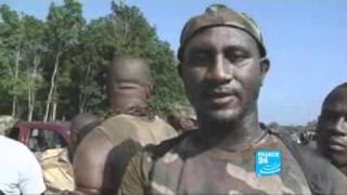 Reportage dans les rangs des forces proOuattara [upl. by Eciened]