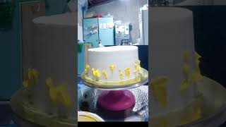 Simple cake for grandma viralvideo cake cakedecorating viralvideo homebaker [upl. by Lynelle]