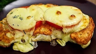 cheesy 🧀 cauliflower steak  Delicious and easy  yours family will love this cheese snack [upl. by Cimbura]