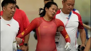 China track cyclist Yuan Liying has to be helped off velodrome after causing hard keirin crash [upl. by Lund]