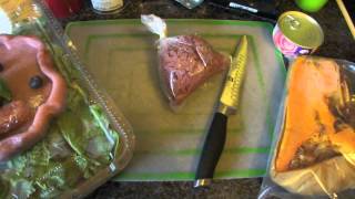 HOW TO MAKE BLUE TONGUED SKINK DIET [upl. by Ahscrop]