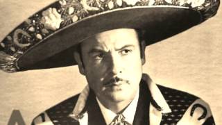 Un puño de tierra  Antonio Aguilar con Mariachi [upl. by Jereme]