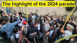 The 2024 Palm Sunday procession enters Jerusalem and reaches its exciting climax [upl. by Dilan]