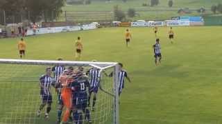 Torhüter erzielt Tor aus 80 Metern  Goalkeeper scores Distance 80 metres [upl. by Annirac]