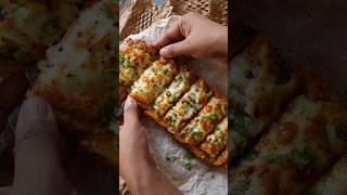 Desi Flavors Wali Garlic Bread Recipe  Fun2ooshFood shorts [upl. by Patrizio]