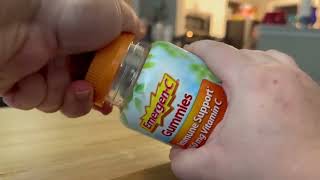 Emergen C 750mg Vitamin C Gummies for Adults Immune Support Gummies Review [upl. by Ela608]