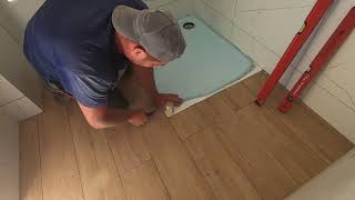 Jak szybko zamontować brodzik prysznicowy w podłodze łazienki  How to quickly install a shower tray [upl. by Ydneh]