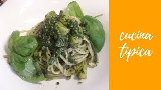 Come preparare gli spaghetti al pesto genovese [upl. by Aruasi]