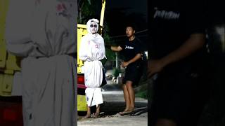 Prank pocong terkocak🤣 funny pocong comedy poconglucu ghost prank prankpocongngakak [upl. by Makell]