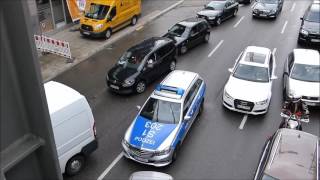 “Bitte fahren Sie nach vorne und bilden eine Rettungsgasse Vielen Dank“ FuStW Polizei Stuttgart [upl. by Jeanine]