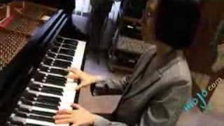 How To Play Piano Beginner Piano Lesson [upl. by Eskill829]