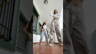 Baile viral tiktok 🔥 pasos prohibidos ⛔️ me agacho subo saco un pie lamin [upl. by Hardner]