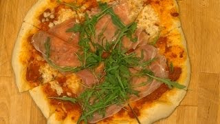 Włoska pizza Margarita z prosciutto i ruccolą KitchenBook [upl. by Eiffub616]