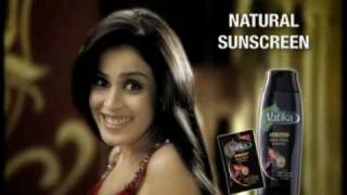 Vatika Black Shine Shampoo  Genelia Dsouza [upl. by Yrailih194]