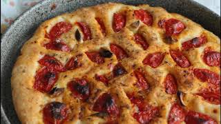 Pochi e semplici ingredienti per questa buonissima FOCACCIA con POMODORINI senza glutine [upl. by Celina]