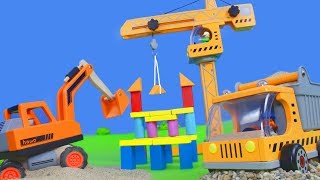 Bagger Kran Truck Spielzeugautos Lastwagen Traktor amp LKW Baustelle für Kinder  Holz Spielwaren [upl. by Nyllek424]