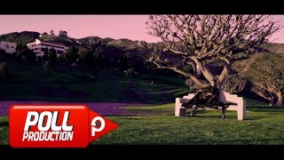 Hande Yener  Bakıcaz Artık  Official Video [upl. by Tuhn]