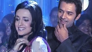 Arnav amp Khushis ROMANTIC DANCE TOGETHER in Iss Pyaar Ko Kya Naam Doon 1st May 2012 [upl. by Fineberg]