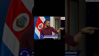 Periodista en costa rica encara a nayib bukele sobre 30000 presos inocentes [upl. by Ebbie985]