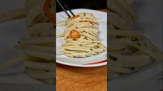 The Easiest Italian Pasta Dish Classic Aglio Olio e Peperoncino food cooking [upl. by Hermes]