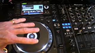 CDJ 2000 Nexus 2 Beat Sync tutorial  auto beat match [upl. by Eeresid]