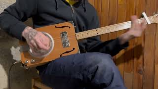 blues slide cigar box guitar Impro [upl. by Dode]