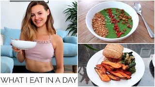 28 WHAT I EAT IN A DAY  Niomi Smart [upl. by Idarb]