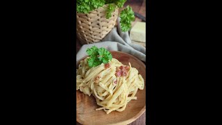 Pasta carbonara Nem opskrift på den klassiske pastaret [upl. by Marven400]