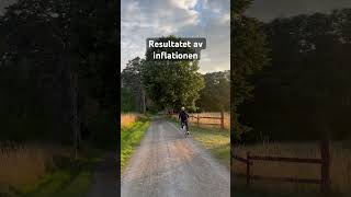 Cyklar med skev hjul fördig roligt roligaklipp svenskaklipp sverige [upl. by Hserus]