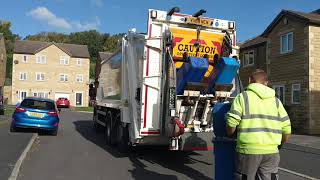 Veolia Dennis Elite 6 Bin lorry Terberg OmniDel lift [upl. by Bible946]