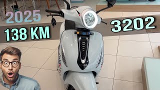 Chetak 3202 Price कम features ज्यादा 🤩 Bajaj Chetak 3202 2025 Complete Review  Fusion white [upl. by Adalheid]