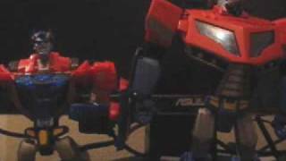 Transformersi igracke Animated Optimus Prajm [upl. by Haraz]