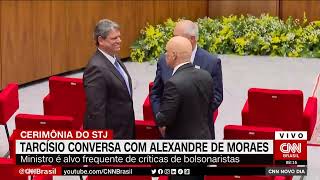 TARCÍSIO CONVERSA DESCONTRAÍDO COM ALEXANDRE DE MORAES NA CERIMONIA DO SUPERIOR TRIBUNAL DE JUSTIÇA [upl. by Munford]